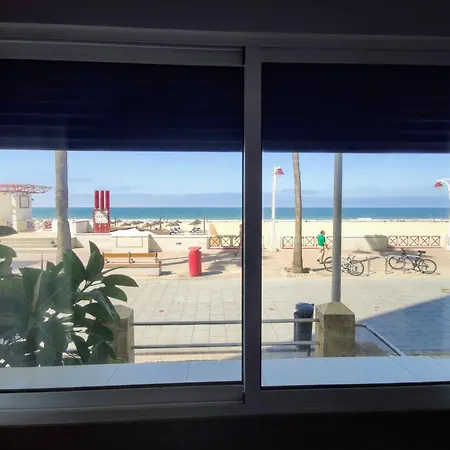 Piso Frente Al Mar كاديز